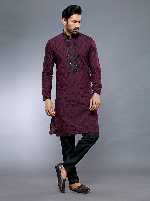 Minimal Classic Embroidery Kurta